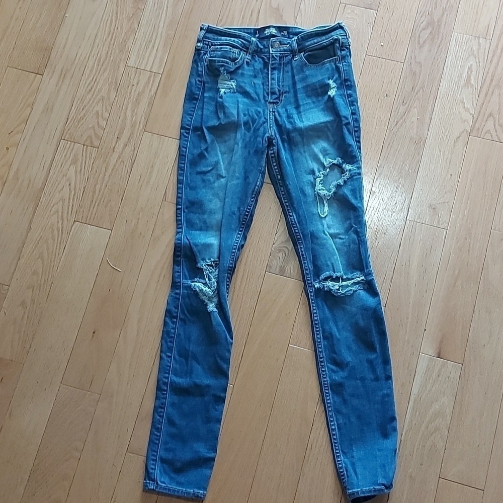 Hollister super skinny size 25
